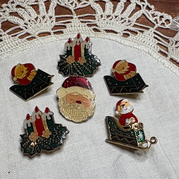 Festive Christmas Brooch Set - Picture 1 of 4